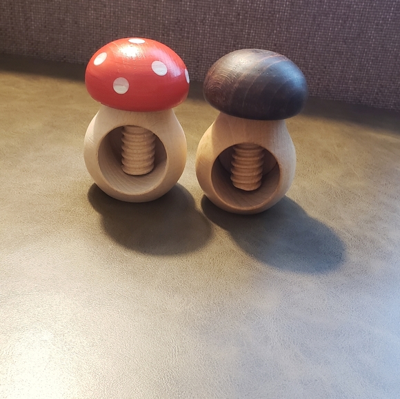 NWT Handmade Wooden Mushroom Nutcrackers Made in Europe Red Polka Nut Cracker - Picture 5 of 16